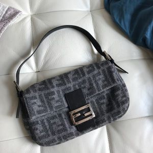 Vintage iconic wool fendi zucca baguette purse